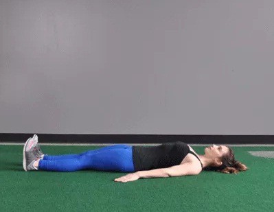 5 bài tập căng cơ giúp giảm đau thần kinh tọa - Ảnh 1.