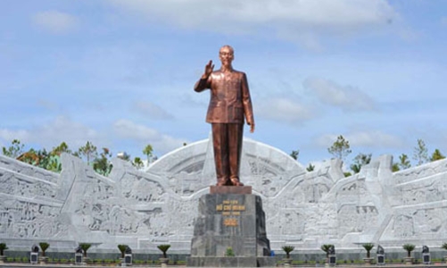 “Sơn La chỉ được xây tượng đài Bác Hồ khi đủ điều kiện”