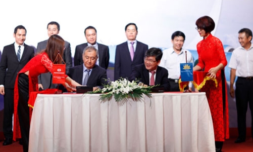 Vietnam Airlines và Techcombank hợp tác toàn diện