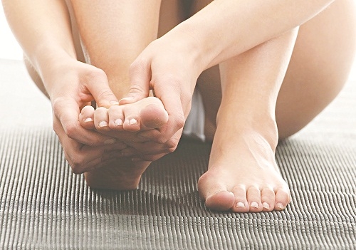 Dấu hiệu nhận biết chứng hạ canxi máu - Ảnh 1.