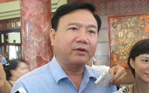 Theo Bộ trưởng Đinh La Thăng, muốn người lao động gắn bó với doanh nghiệp thì không thể chỉ dựa vào tình cảm hay thương hiệu của doanh nghiệp đó.<br>