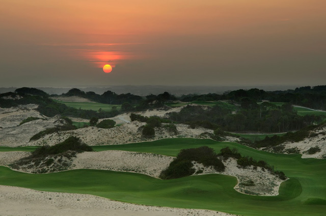 Greg Norman – người góp phần đưa Việt Nam vào bản đồ golf thế giới - Ảnh 2.