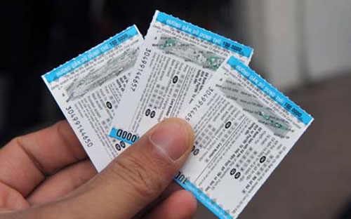 MobiFone cho rằng, khách hàng khi mua thẻ cào thì chỉ nhận những thẻ còn đầy đủ lớp tráng bạc che phủ 12 mã số nạp tiền. Khách hàng không nên nhận những thẻ bị trầy xước lớp tráng bạc phủ mã số nạp tiền.