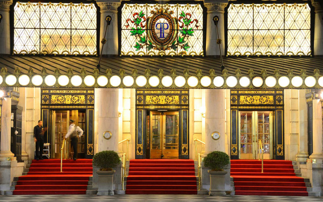 Tận hưởng một Giáng sinh New York như trong phim - Ảnh 2.