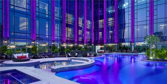 Khách sạn được mệnh danh 6 sao ở Việt Nam xếp top 5 khách sạn trên thế giới - Ảnh 2.