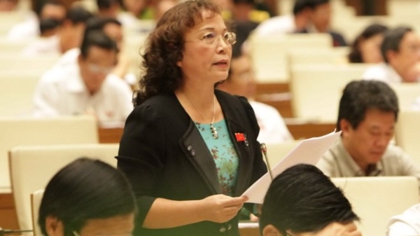 Trái chiều quan điểm tuổi cấp thẻ căn cước công dân