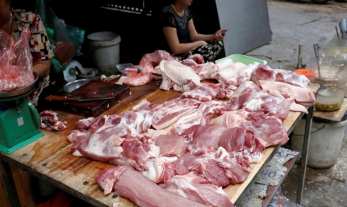 Giá thịt heo tăng cao kỷ lục, người tiêu dùng lao đao