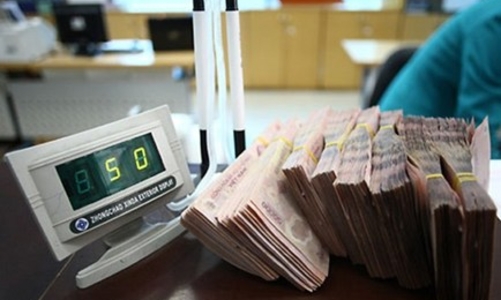 Ngân sách: Thu bấp bênh, chi “bền vững”