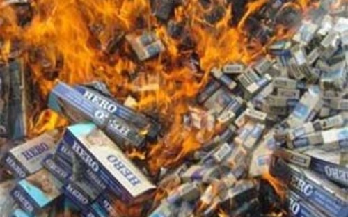 <span style="font-family: 'Times New Roman'; font-size: 15px;">Thuốc lá nhập lậu vào Việt Nam hiện nay chủ yếu là thuốc lá JET và HERO (chiếm 90%).&nbsp;</span>