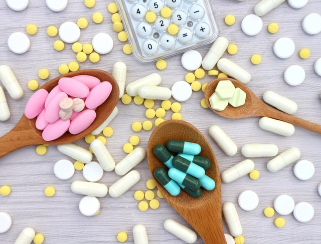 Phụ gia trong thuốc cũng cần cảnh giác - Ảnh 1.