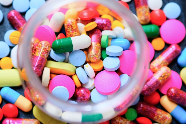 Phụ gia trong thuốc cũng cần cảnh giác - Ảnh 2.