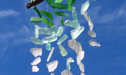 Tự làm chuông gió từ vật liệu tái chế cho mùa hè thêm mát rượi