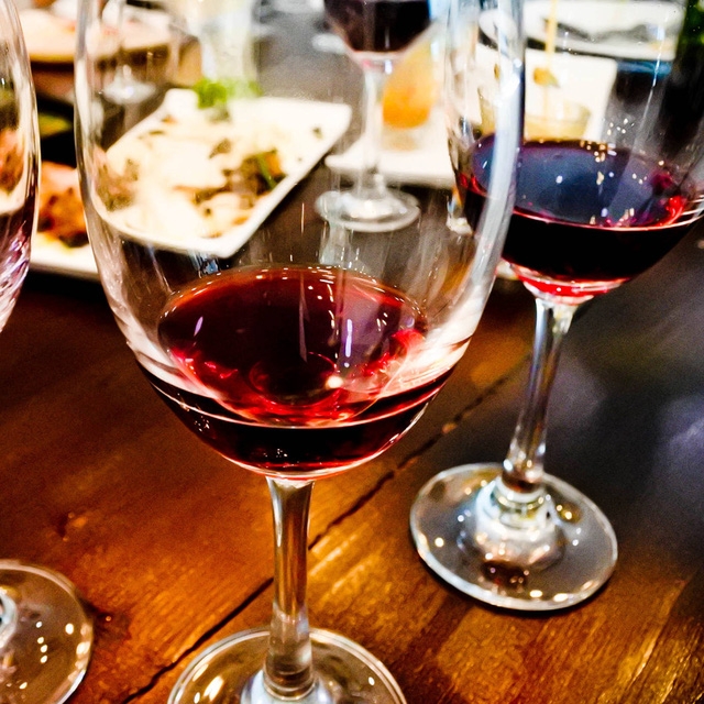 Chọn đồ uống đúng chuẩn cho bữa tiệc tại nhà - Ảnh 1.