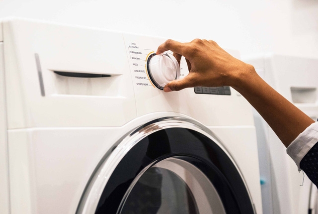 Dùng các thiết bị gia dụng đúng cách để tiết kiệm nước - Ảnh 1.