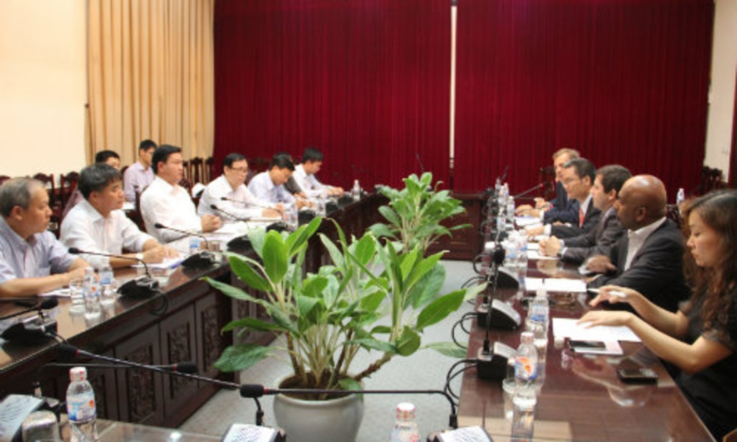 Cuộc làm việc giữa Bộ Giao thông Vận tải và đại diện APDM vào ngày 17/9 vừa qua.<br>