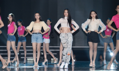 Đột nhập sân khấu Đêm chung kết Hoa hậu Việt Nam 2020 trước 