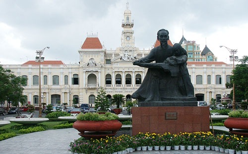 Hiện Tp.HCM chỉ còn 5 phó chủ tịch sau khi ông Lê Mạnh Hà được bổ nhiệm làm Phó chủ nhiệm Văn phòng Chính phủ hồi tháng 5/2015.<br>