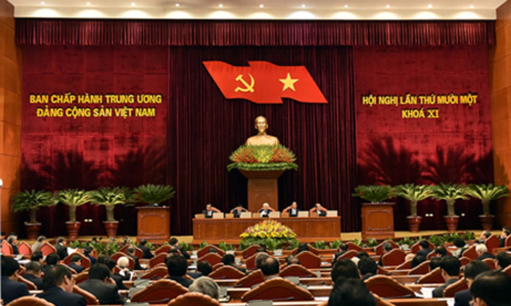 Theo Tổng bí thư, tại hội nghị lần này, Trung ương cần cho ý kiến, thảo 
luận và quyết định phương hướng công tác nhân sự Ban Chấp hành Trung 
ương khóa 12.