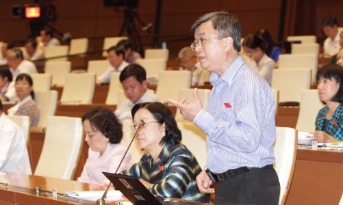 Nghị trường sôi nổi về 