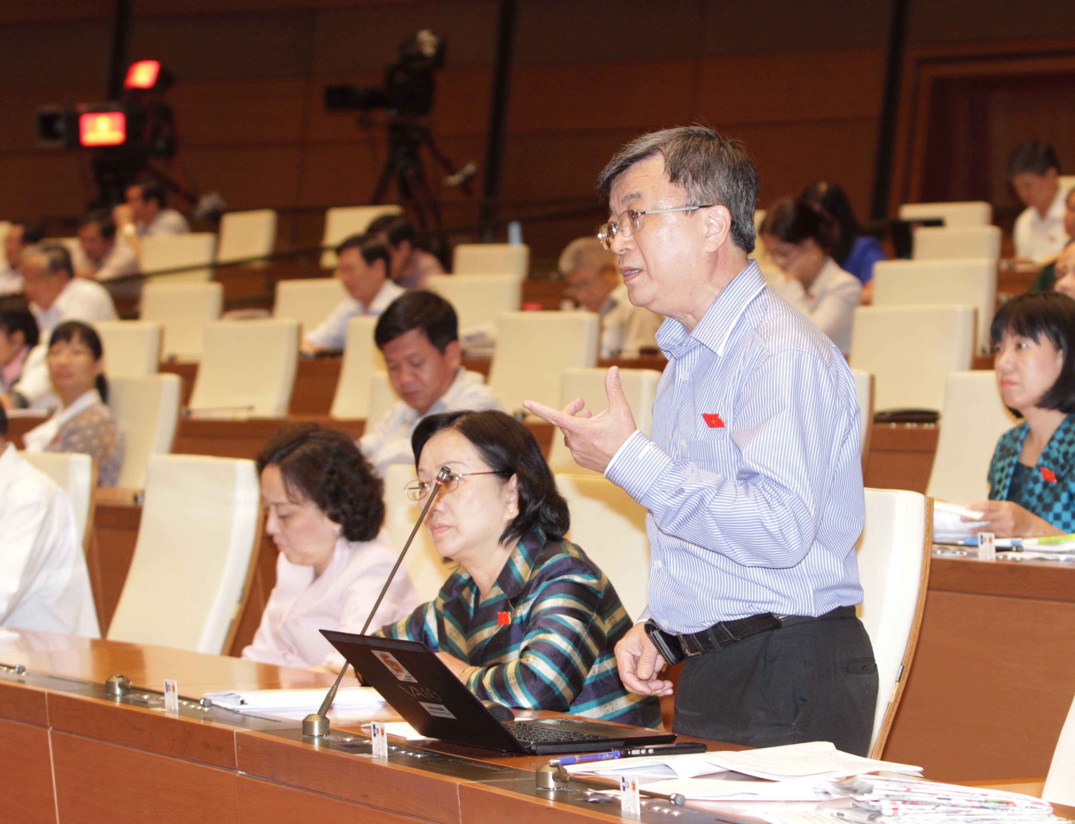 <span style="font-family: 'Times New Roman'; font-size: 15px;">Quyền im lặng là quyền của mọi người,, theo Luật sư Trương Trọng Nghĩa.</span>