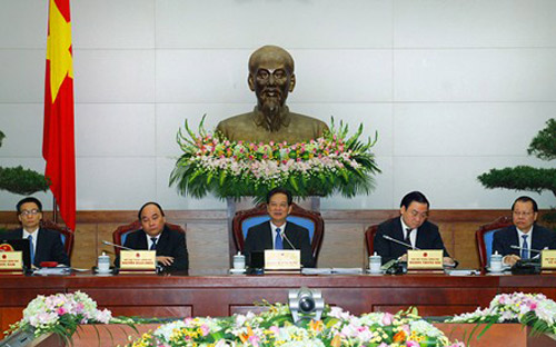 Thủ tướng Nguyễn Tấn Dũng chủ trì phiên họp của Chính phủ với các địa phương sáng 29/12.<br>