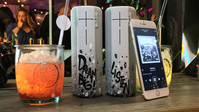 UE Boom 2: loa di động hay cho mùa du lịch - Ảnh 4.