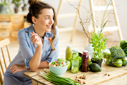 Mách bạn cách dưỡng da đơn giản cho mùa cuối năm - Ảnh 3.