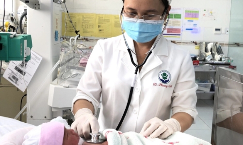 Phối hợp hai bệnh viện cứu sống mẹ con sản phụ viêm tụy cấp