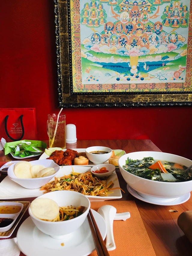 3 quán chay độc đáo giữa Sài thành - Ảnh 8.