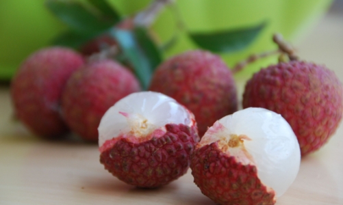 Nấu 3 món lạ miệng với trái vải