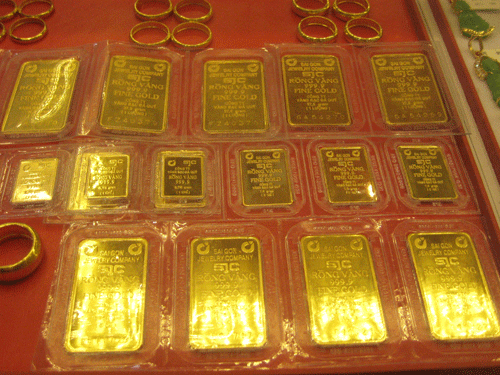 <span style="font-family: 'Times New Roman'; font-size: 15px;">Lúc gần 9h sáng nay, Tập đoàn DOJI niêm yết giá vàng SJC cho thị trường Hà Nội ở mức 34,86 triệu đồng/lượng (mua vào) và 34,9 triệu đồng/lượng (bán ra).</span>