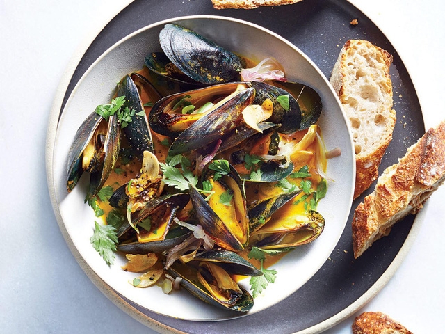 3 món nấu nhanh với vẹm xanh - Ảnh 1.