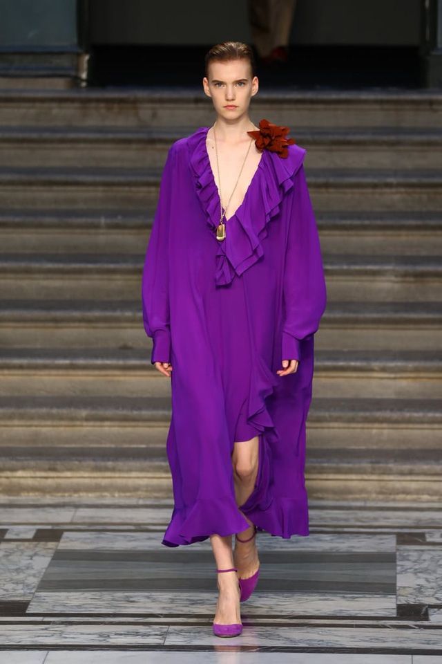 BST mới nhất của Victoria Beckham tại London Fashion Week 2020 - Ảnh 8.