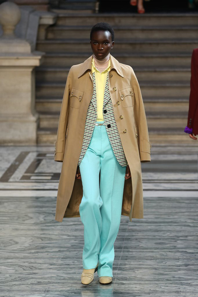 BST mới nhất của Victoria Beckham tại London Fashion Week 2020 - Ảnh 18.