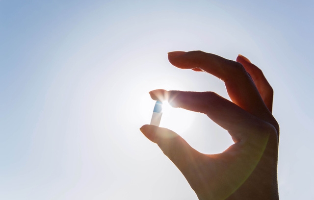 Thực hư về viên uống chống nắng - Ảnh 1.