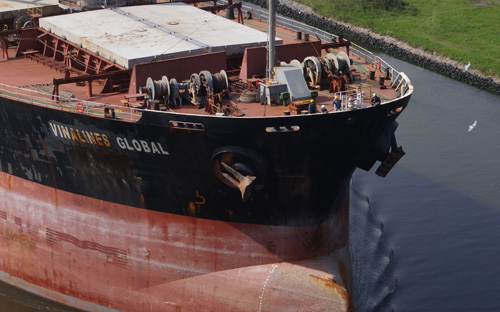 Lãnh đạo Vinalines kiến nghị Bộ Giao thông Vận tải cho phép “xóa” 
bớt một số tàu cũ trong danh mục tài sản để có thể thúc đẩy tiến trình 
cổ phần hóa.