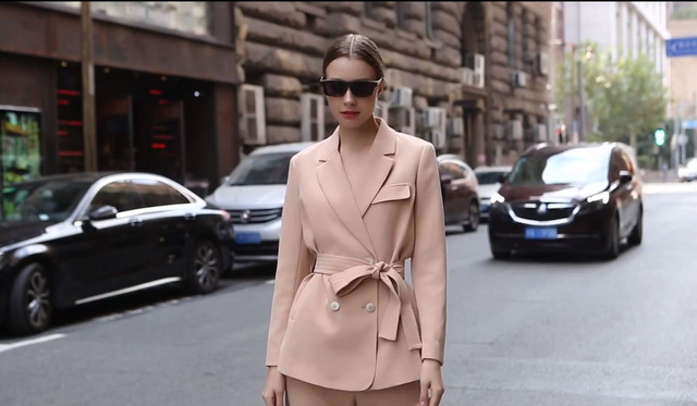 Kính đọc sách của công ty khởi nghiệp giành Giải thưởng Sáng tạo CES 2021 - Ảnh 1.