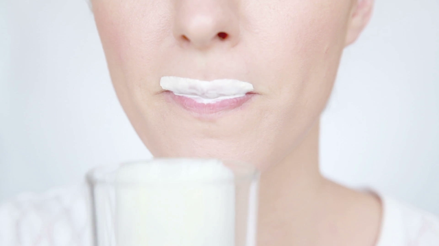 Người trưởng thành có nên uống nhiều sữa? - Ảnh 3.