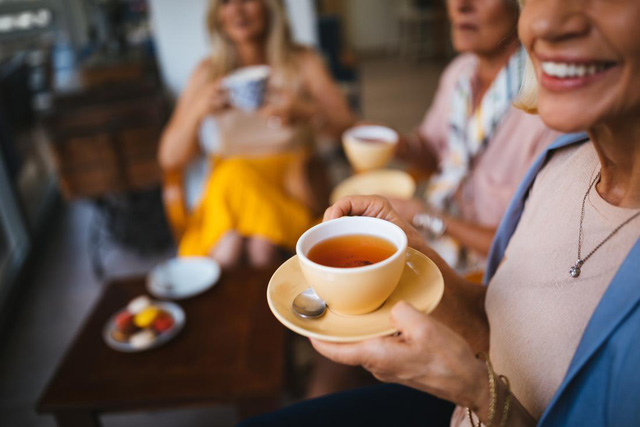 Sống khỏe: 10 thói quen cần loại bỏ trong năm mới - Ảnh 1.