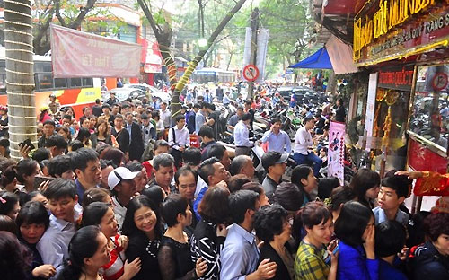 Truyền thông và hiệu ứng tâm lý thị trường là hai điểm Ủy ban Giám sát tài chính Quốc gia khuyến nghị các nhà điều hành chú trọng.<br>