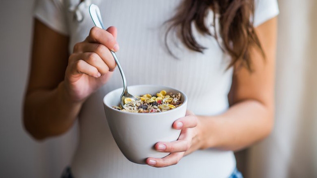 Điều gì thực sự xảy ra với cơ thể khi bạn ăn yến mạch mỗi ngày - Ảnh 4.