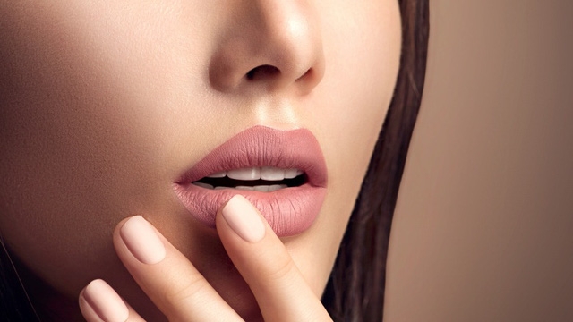 8 lỗi dùng son môi có thể bạn đang mắc phải - Ảnh 2.