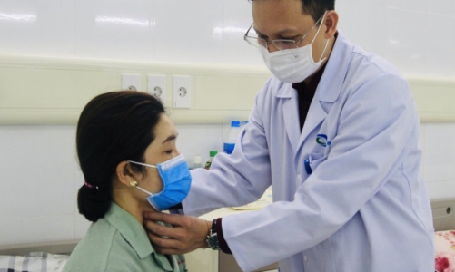 U tuyến giáp giai đoạn đầu thường không có triệu chứng đặc biệt