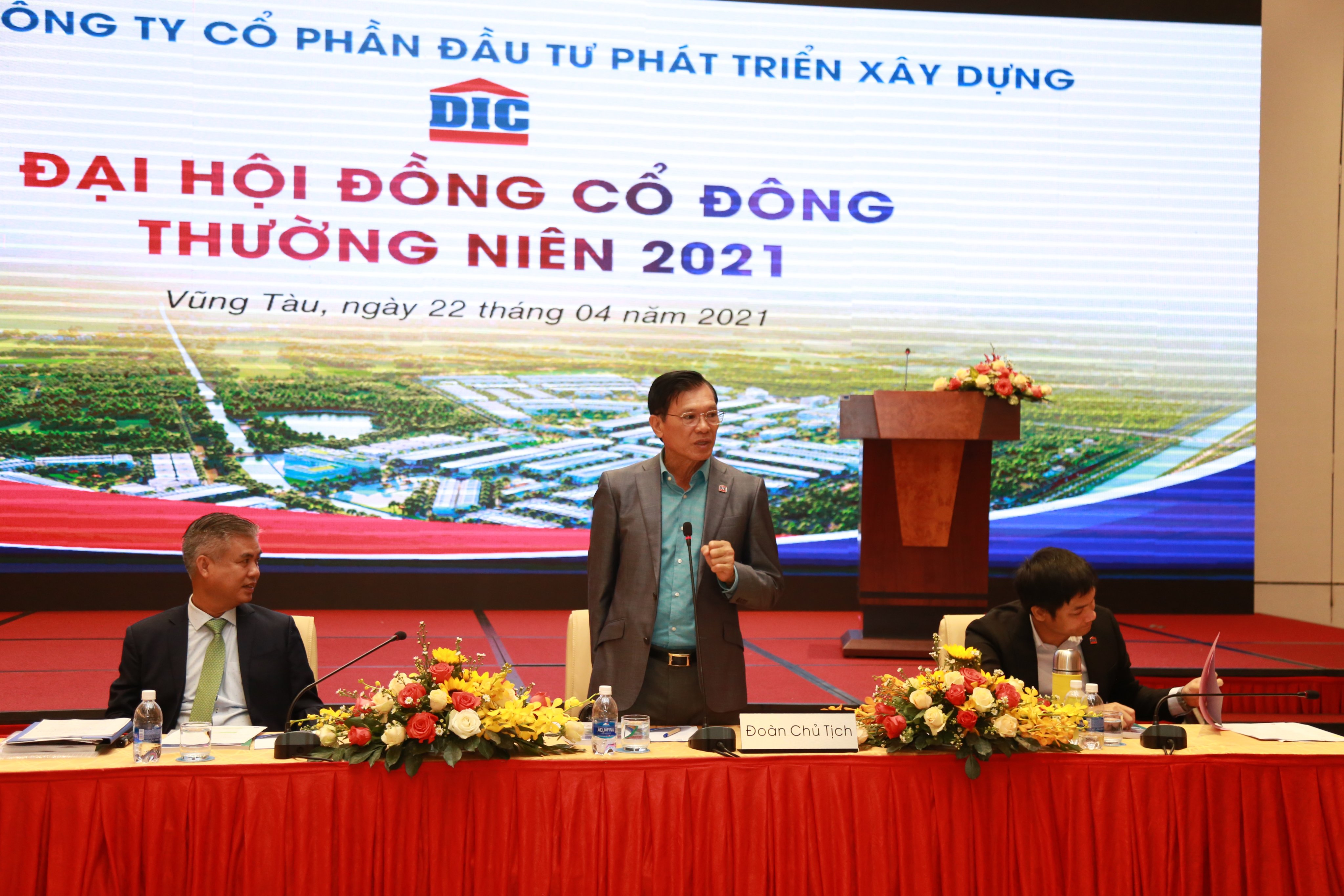 Ông Nguyễn Thiện Tuấn - Chủ tịch Hội đồng Quản trị Tập đoàn DIC phát biểu khai mạc tại Đại hội.