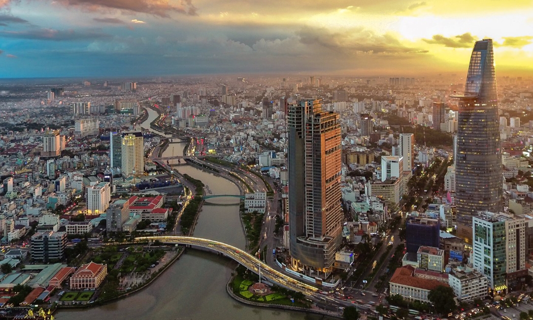 Hôm 1/4, Fitch đã nâng triển vọng tín dụng của Việt Nam lên