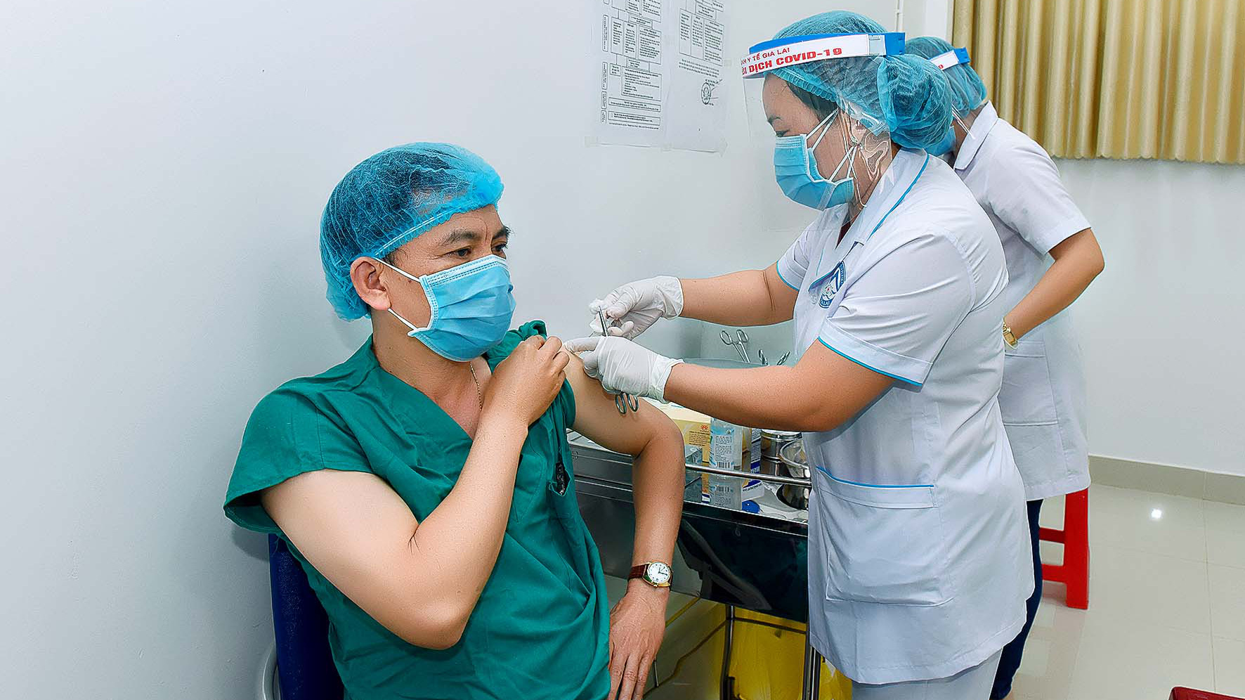 Tiêm vaccine là biện pháp hiệu quả nhất để phòng, chống dịch Covid-19