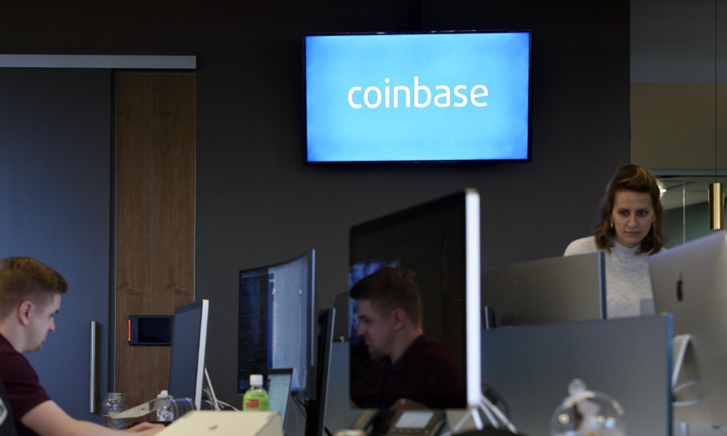 Coinbase hiện có 56 triệu người dùng đã được xác minh và có thêm khoảng 13.000 khách hàng lẻ mới mỗi ngày - Ảnh: Bloomberg