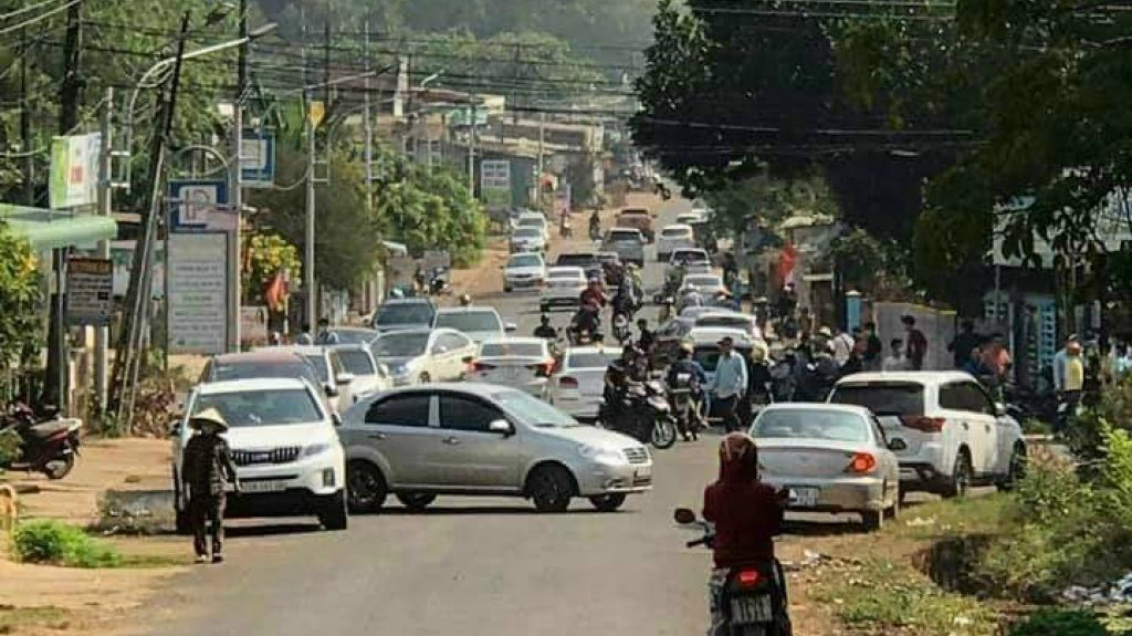 Thông tin uy hoạch sân bay Technique Hớn Quản đã thu hút hàng ngàn nhà đầu tư, tạo điều kiện cho cò "thổi" giá đất tăng gấp nhiều lần.