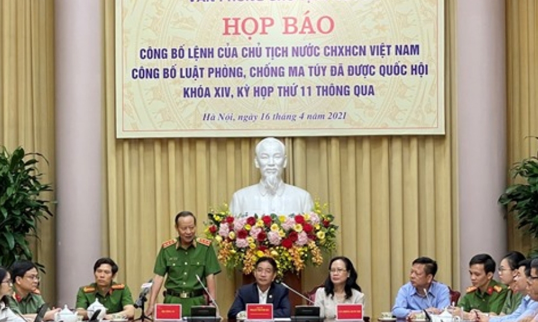 Công bố Luật Phòng, chống ma túy.