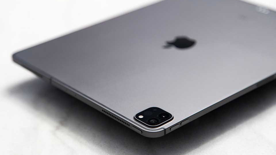 Chiếc iPad Pro 2020 ra mắt năm ngoái. 